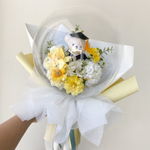 Load image into Gallery viewer, Graduation Teddy Flower Balloon